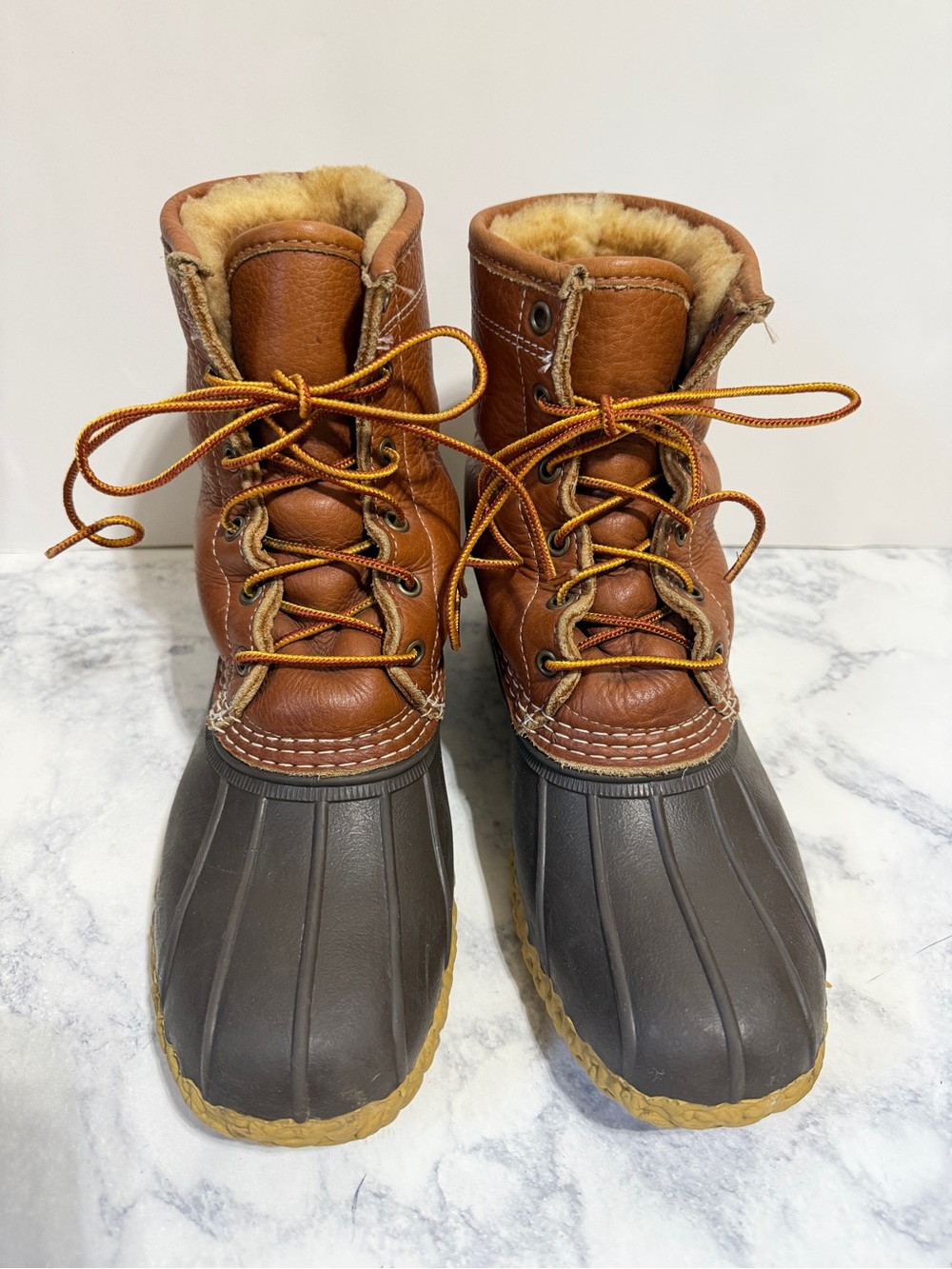 L.L. Bean Women's Bean Boots, 8" Shearling-Lined Insulated Duck brown leather 9 - Picture 5 of 11